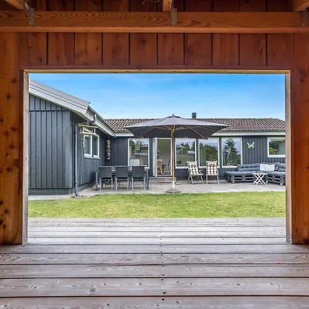 Semesterbostad Tenho - 150m From The Sea By Interhome *