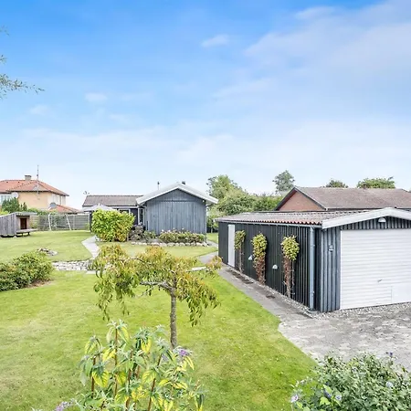 Vakantiehuis Tenho - 150m From The Sea By Interhome